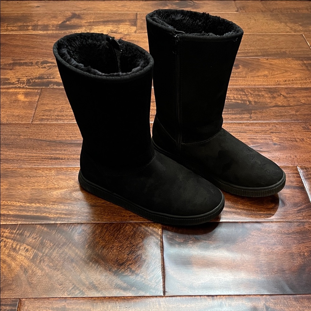 Cat & Jack Fuzzy Black Boots Girls Size 4